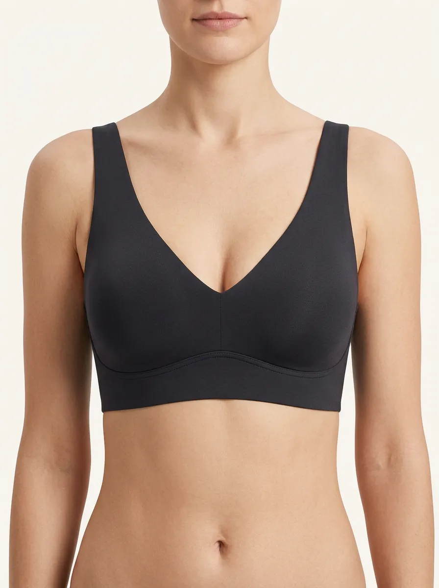 Classic V-Neck Seamless-Look Bra