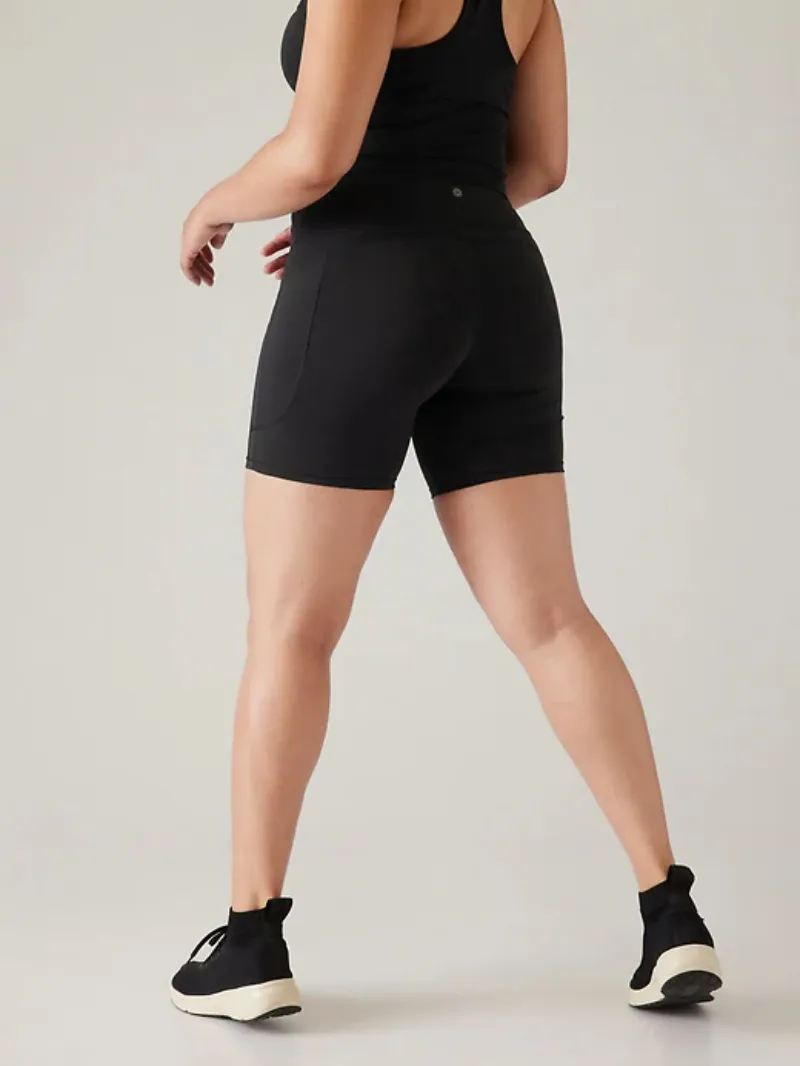 Contoured Biker Shorts For Chic Active Style