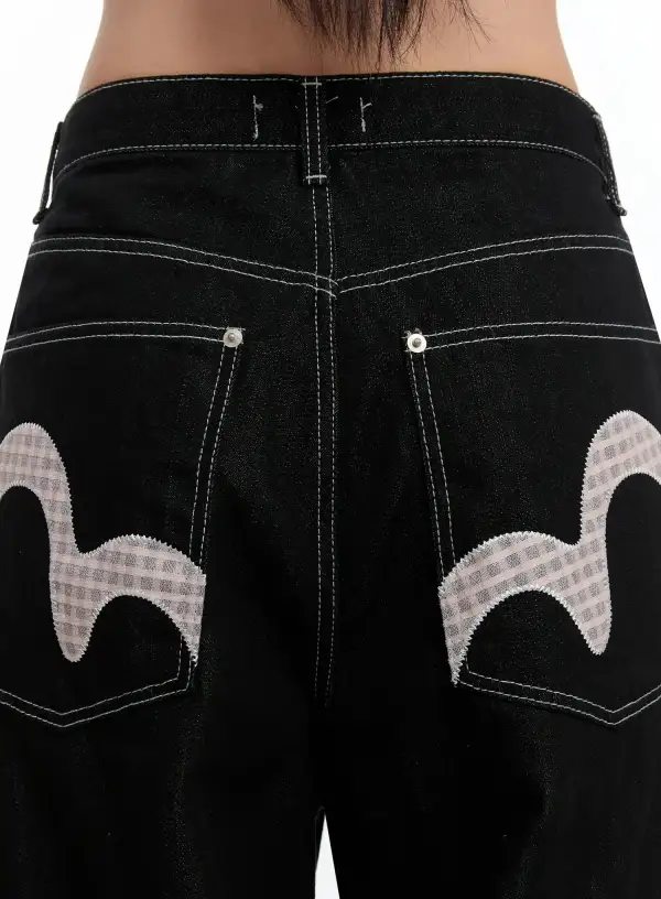 Plaid Stitched Back Pocket Baggy Jeans