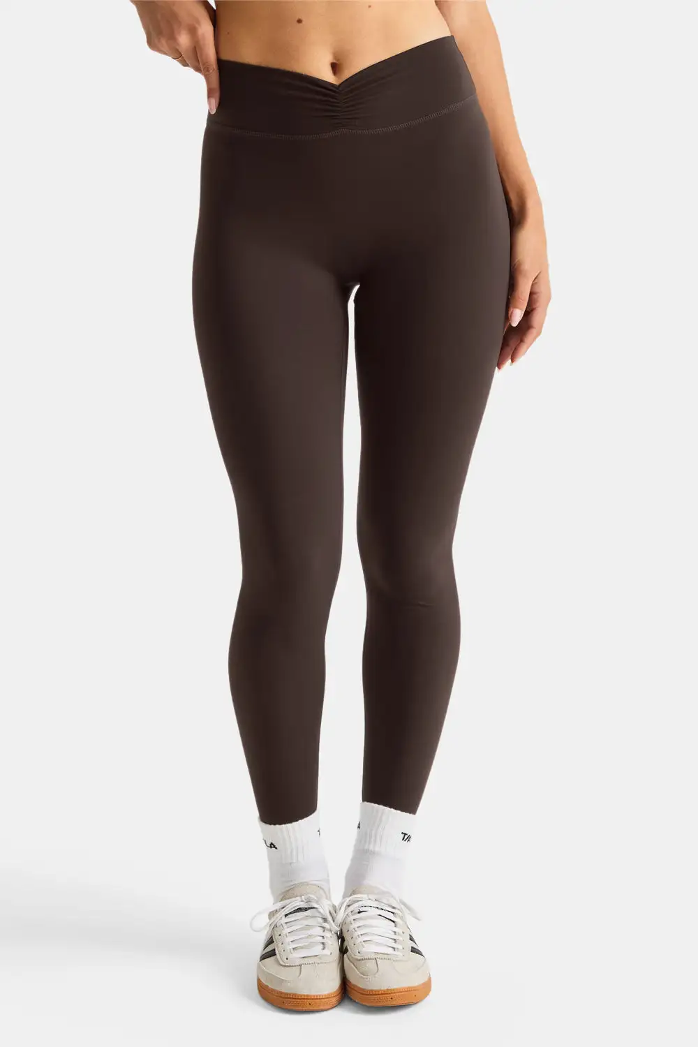Clean Line Ruched Waist Clean Front Leggings
