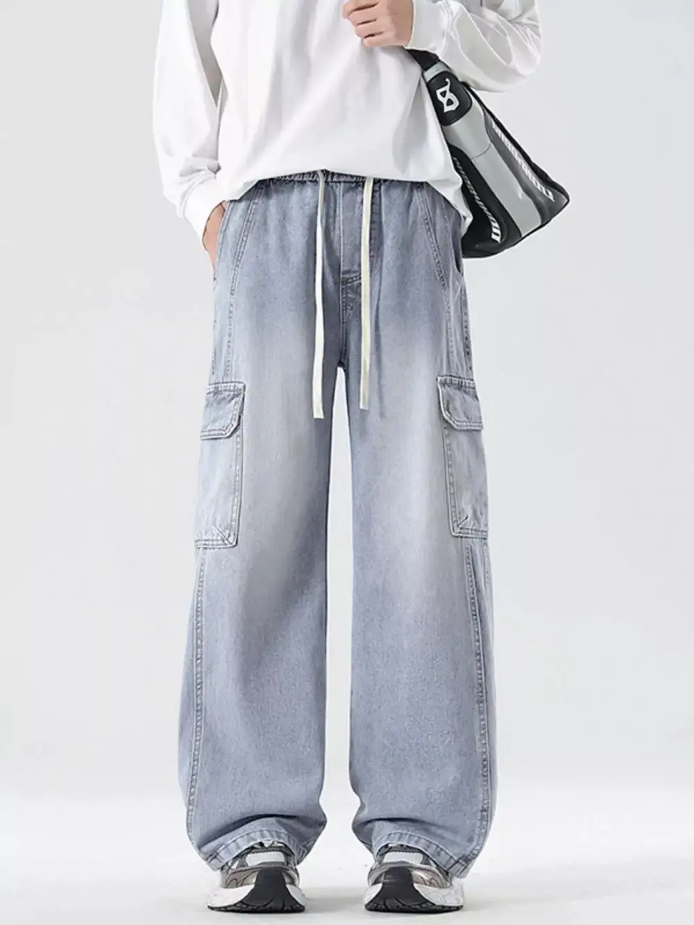 Wide Leg Cargo Jeans