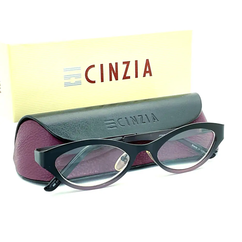 Oval Reading Glasses with Case