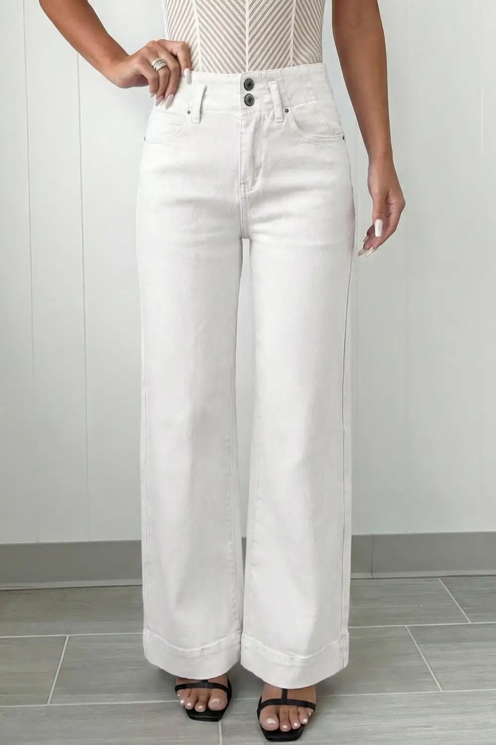 Women's Two Button High Waist Wide Leg Jeans