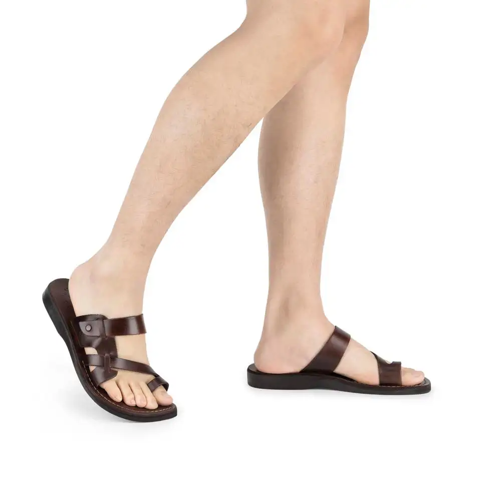 Relaxed Leather Toe Loop Sandals