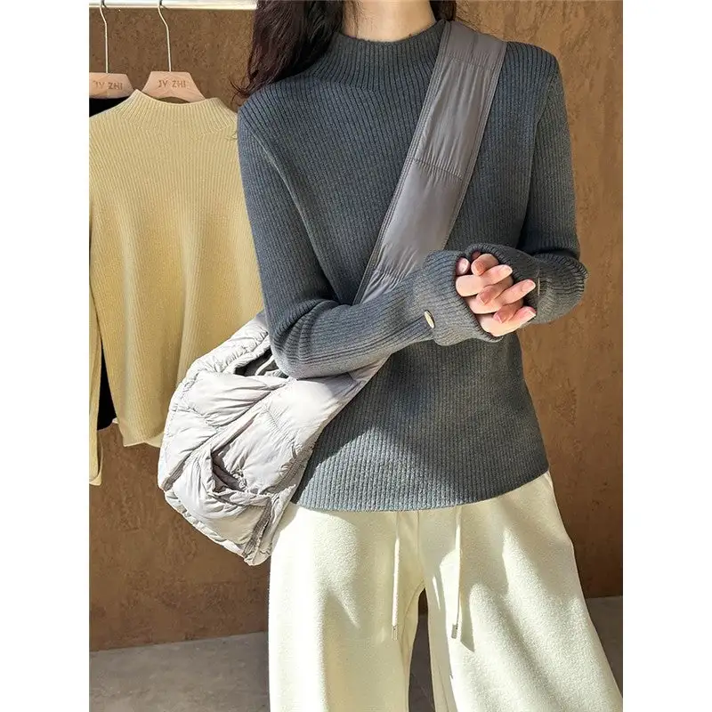 Minimal Semi High Neck Stretch Slim Fit Sweater