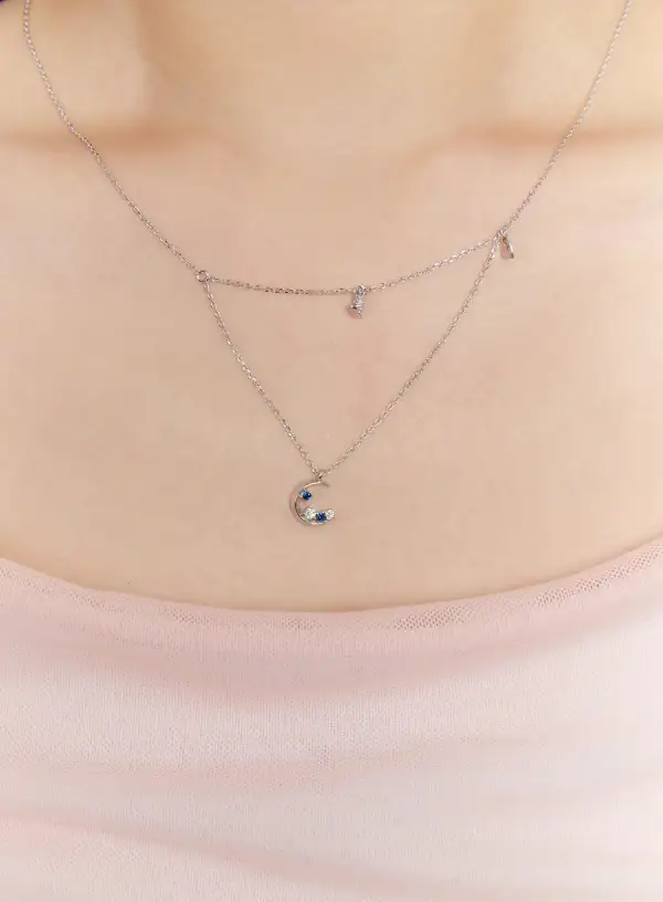 Chain Crescent Necklace