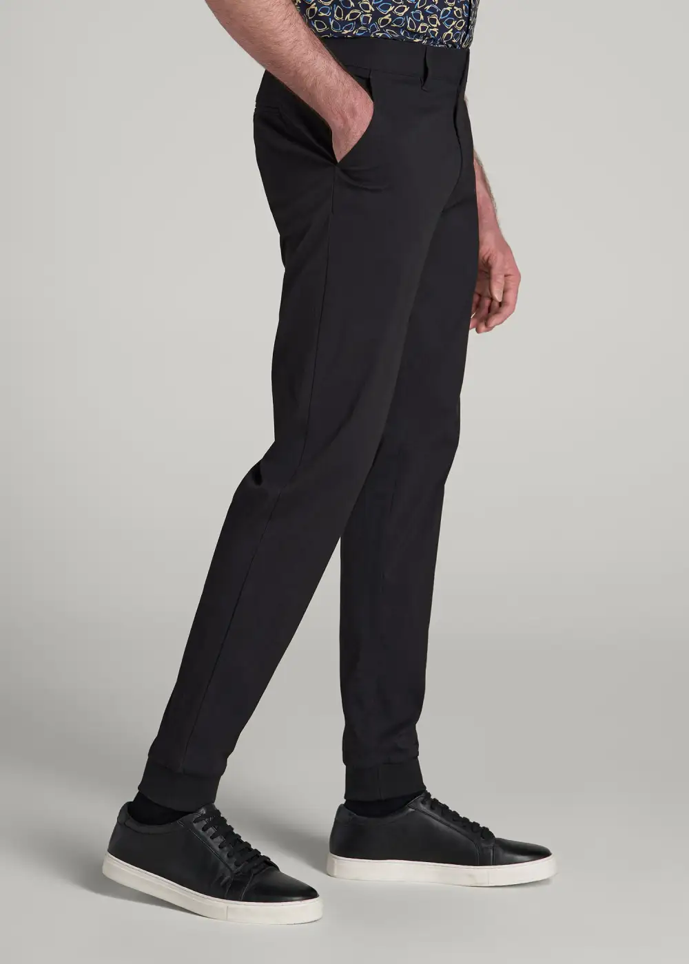 Men's Tapered Stretch Jogger Pants