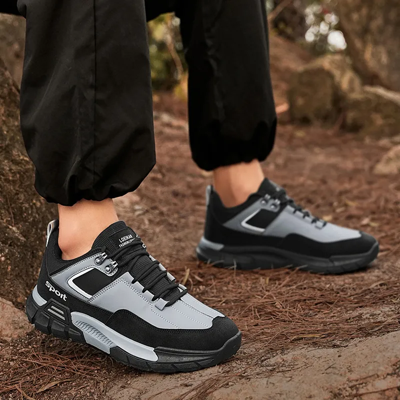 Men's Roomy Toe Trail Shoes