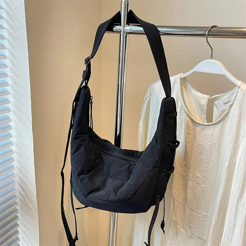 Modern Versatility: Large-Capacity Luxury Soft Crossbody Travel Bag