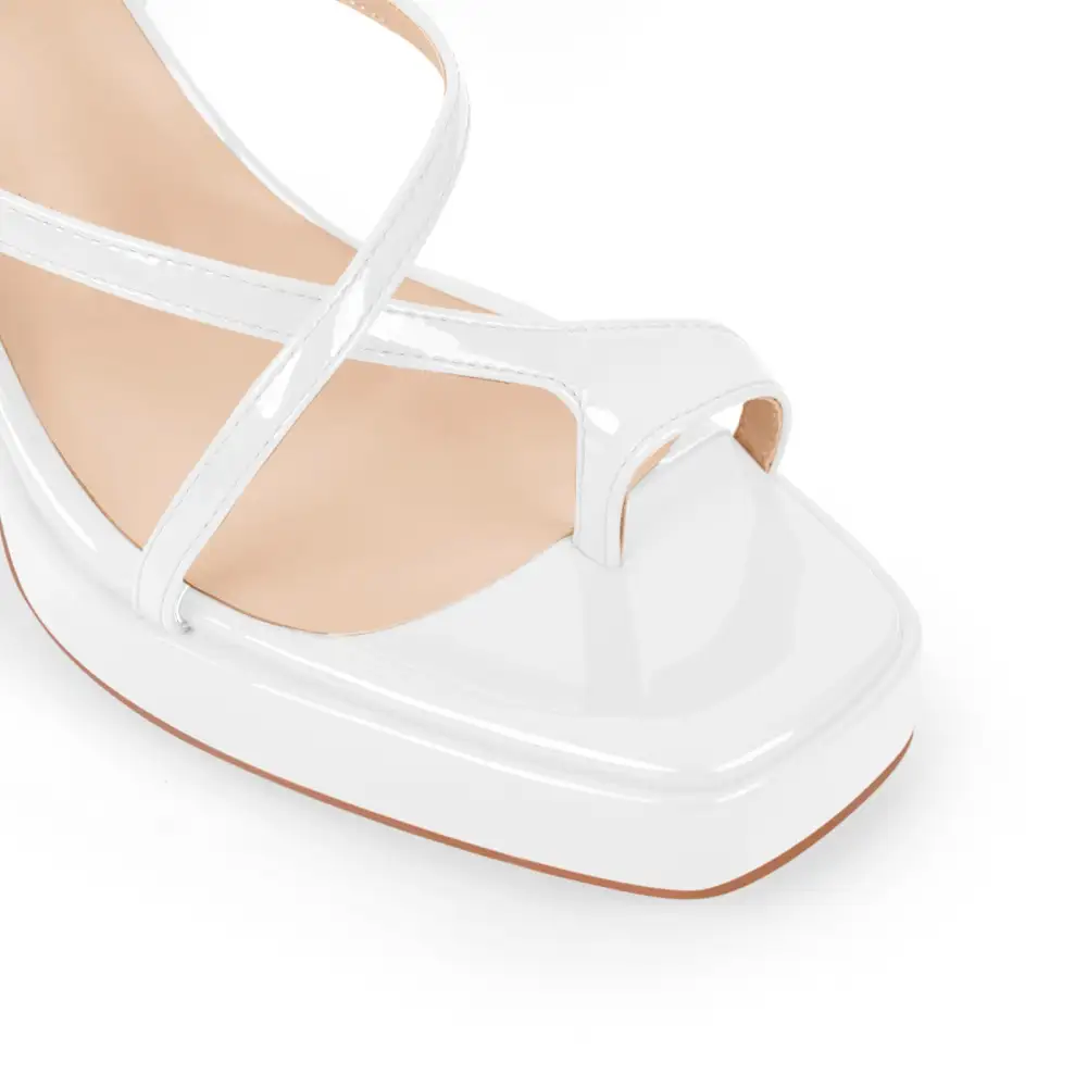 Chunky Mid Heel Crisscross Platform Sandals