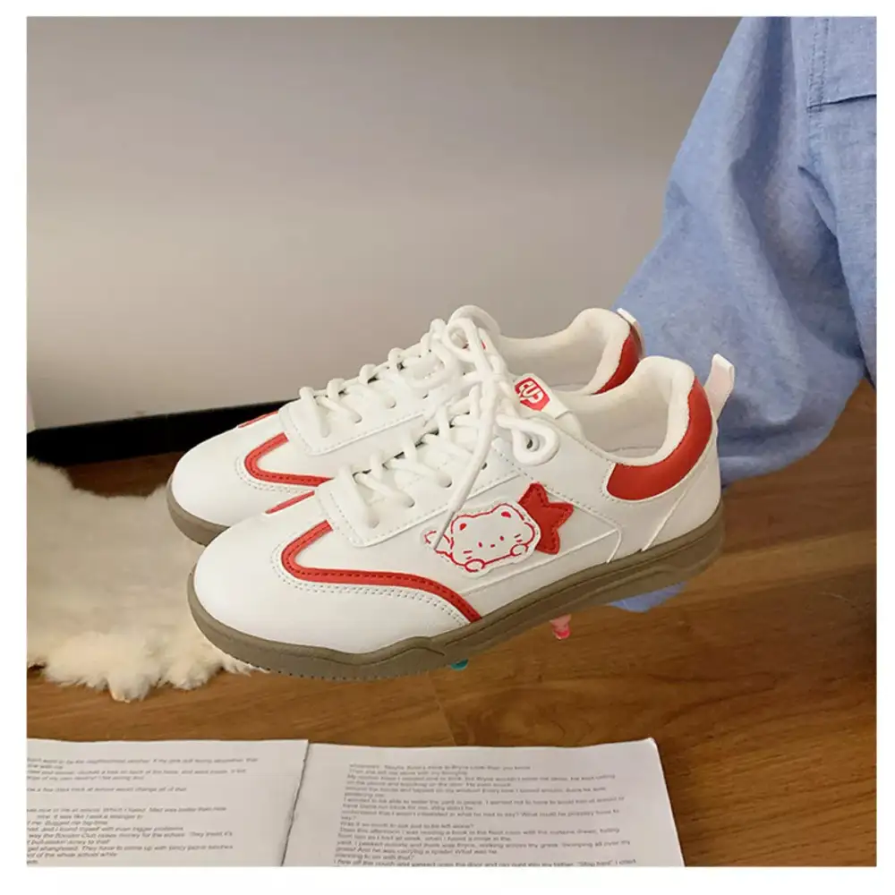 Lace-Up Round Toe Sneakers