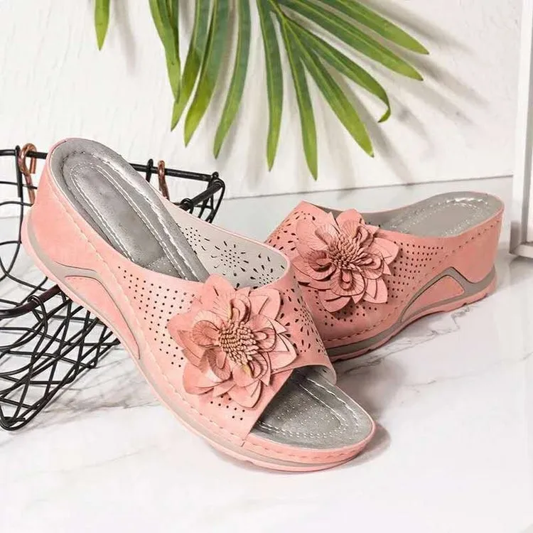 Light Grip Wedge Sandals