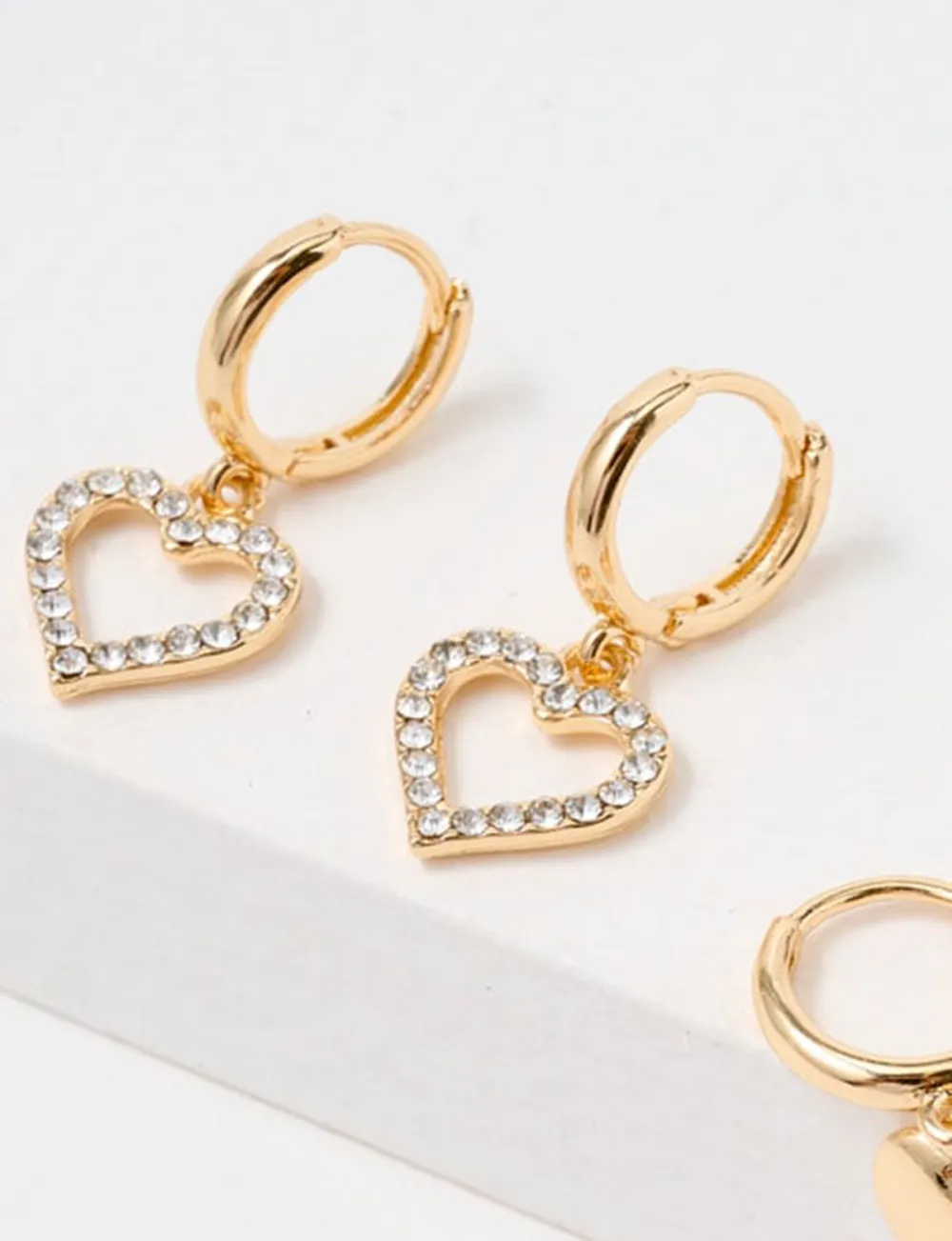 Vintage Elegant Heart-Shaped Pendant Earrings