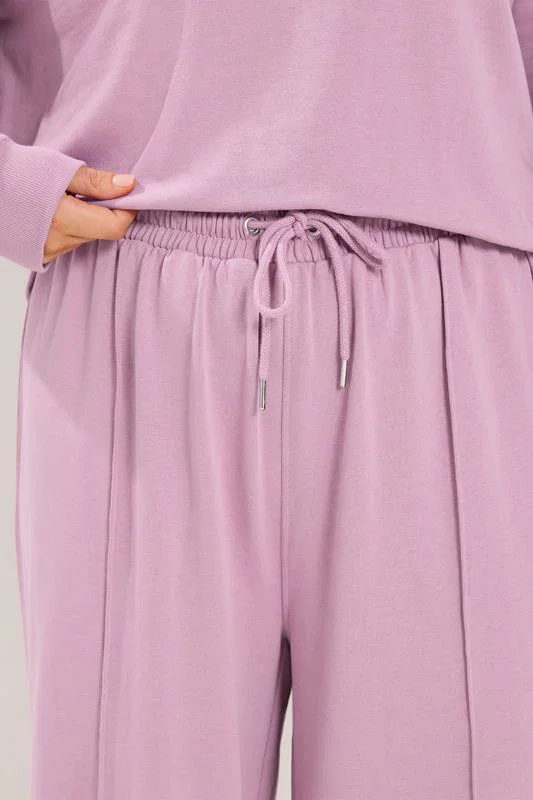 Light Pink Sweatshirt & Jogger Set detail 3