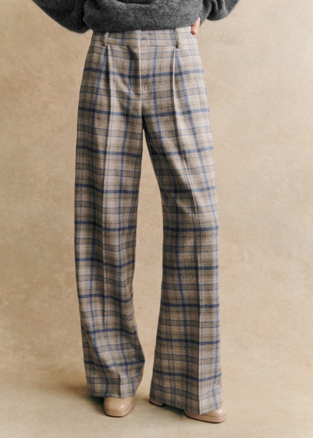 Low-Rise Flat-Pleated Trousers