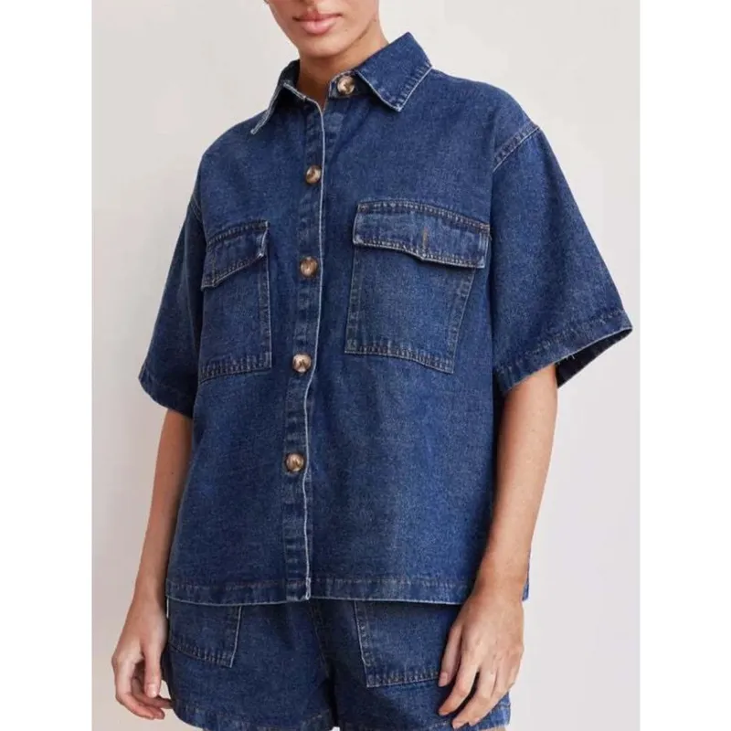 Button-Up Half-Sleeve Denim Shirt