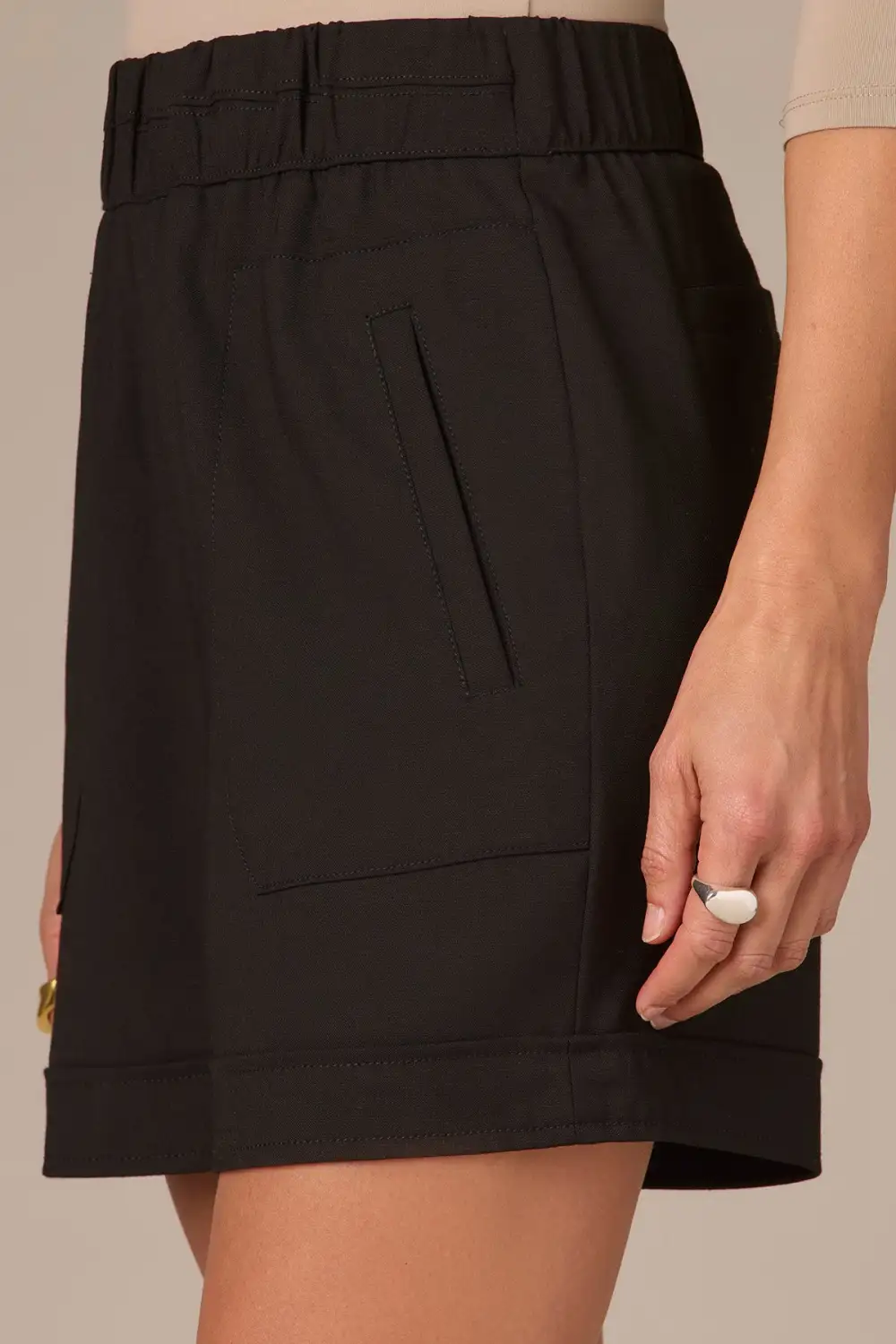 Pull On Banded Petite Shorts Patch Pockets