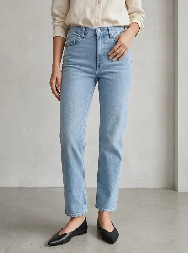 Vintage-Wash Classic Relaxed Women's Straight-Leg Jeans