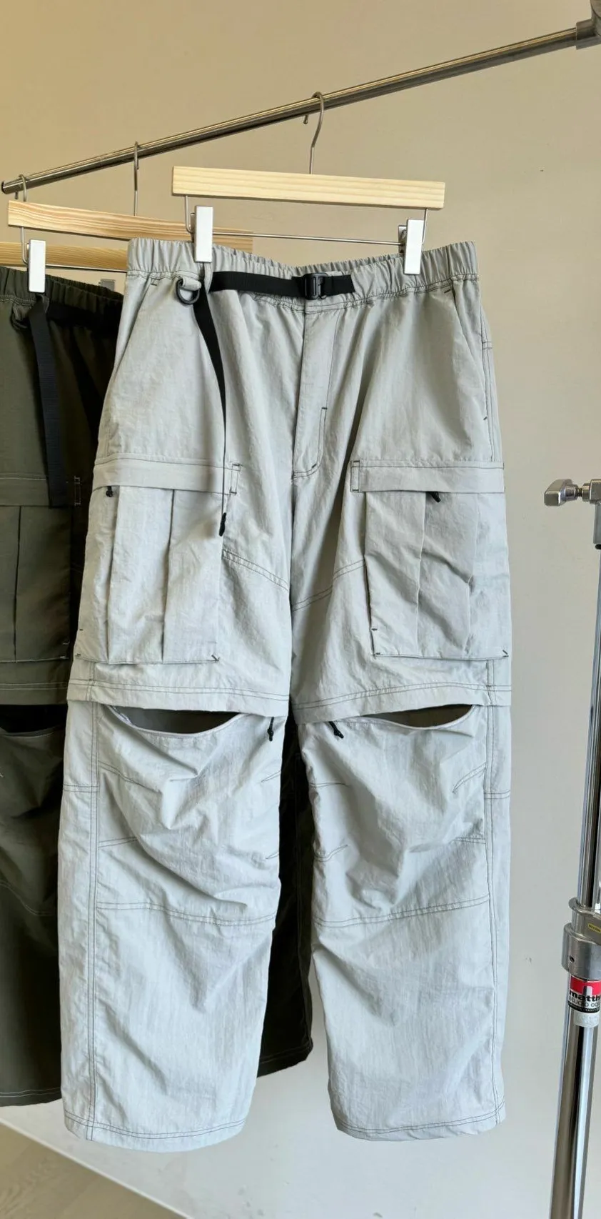 Convertible Relaxed Solid Casual Pants
