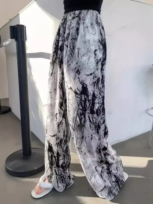 Relaxed Abstract Print Wide Leg Pants