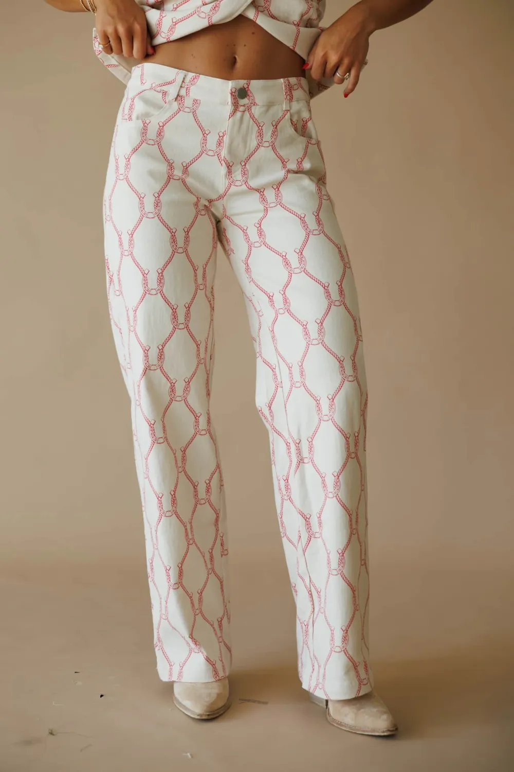 Horseshoe-Print Lace Pants