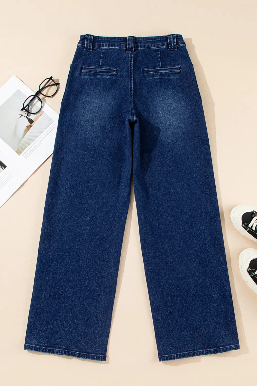 Refined Mid-Rise Pocketed Stretch Straight Leg Jeans