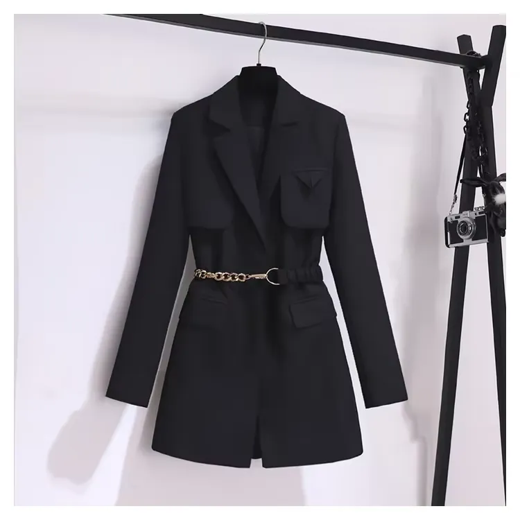 Chain-Belt Pocketed Tailored Blazer