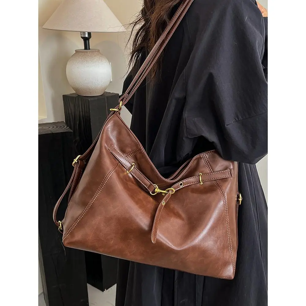 Compact Roomy Tote Bag