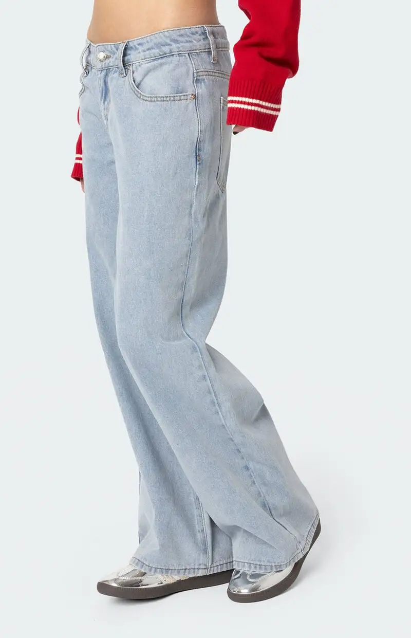 Edikted Petite Raelynn Washed Low Rise Jeans