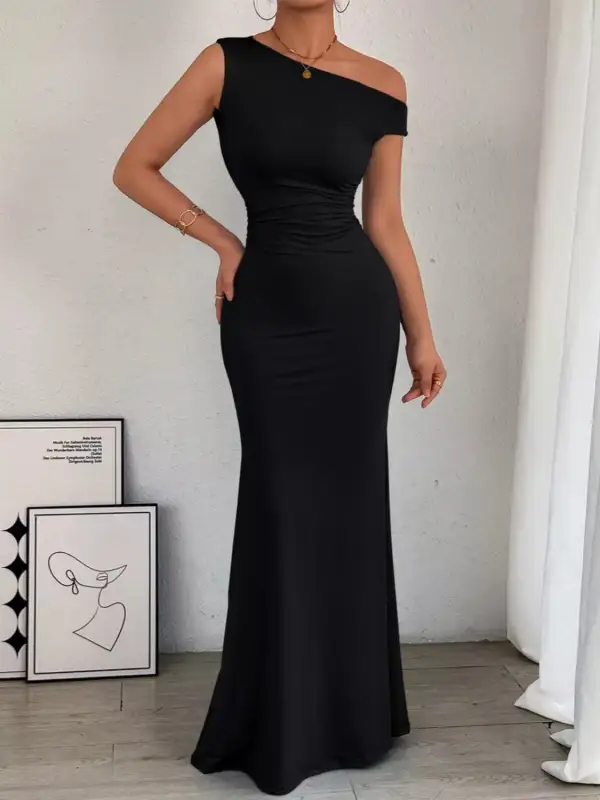 Easy Fit Ruched Maxi Dress