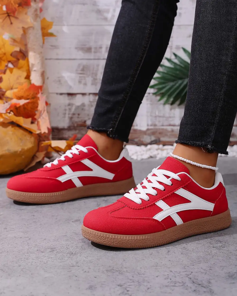 Elegant Charm Casual Sneakers