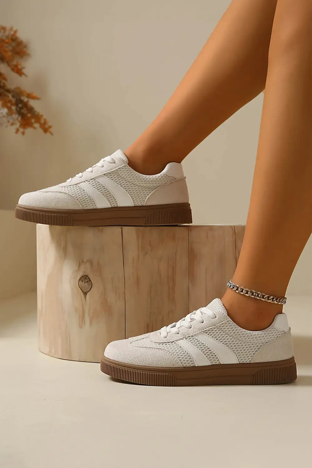 Mesh Patchwork Lace-Up Casual Sneakers