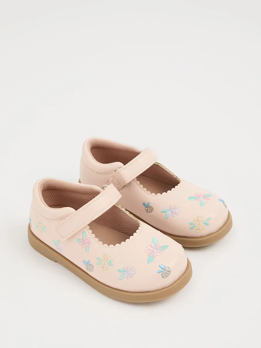 Pink Flower Embroidered Mary Jane Shoes