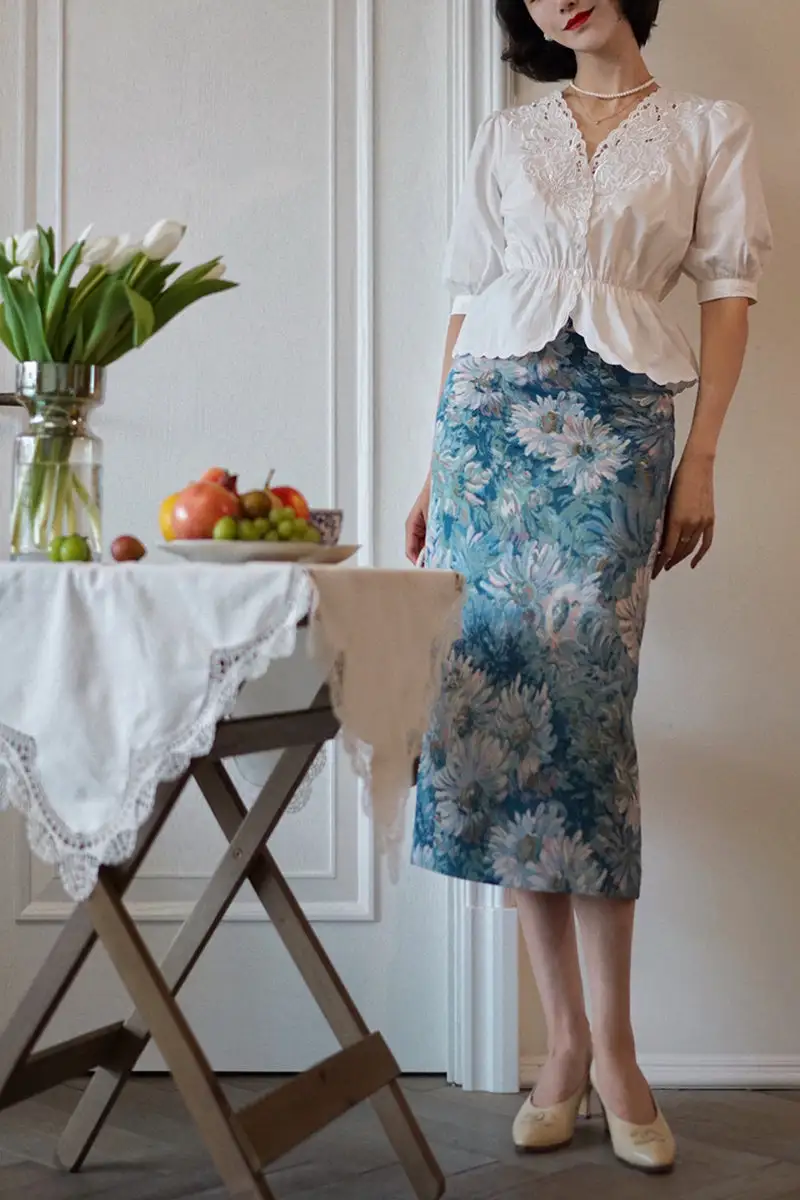 Textured Polished Straight Floral Skirt
