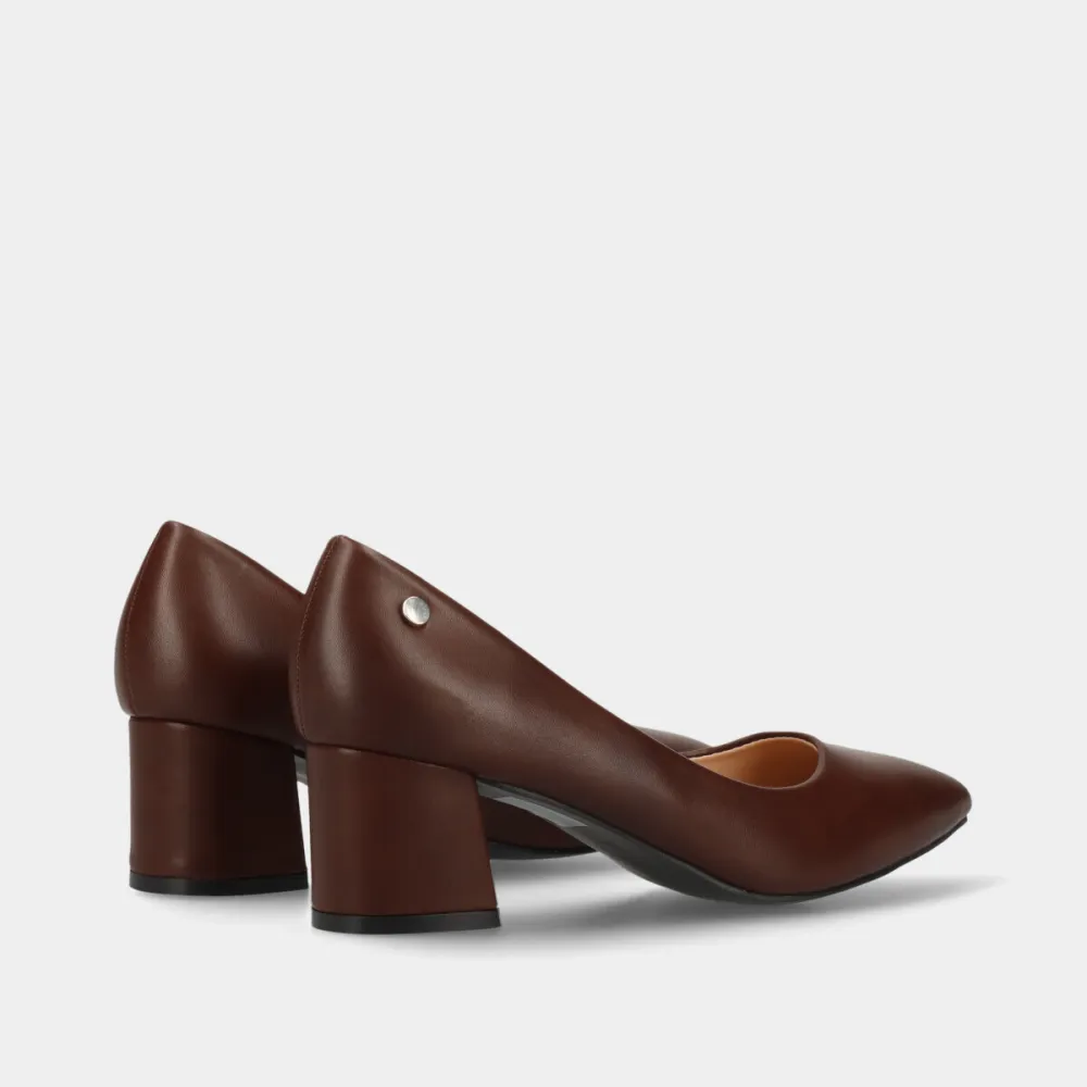 Refined Leather Effect Pointed Toe Pumps