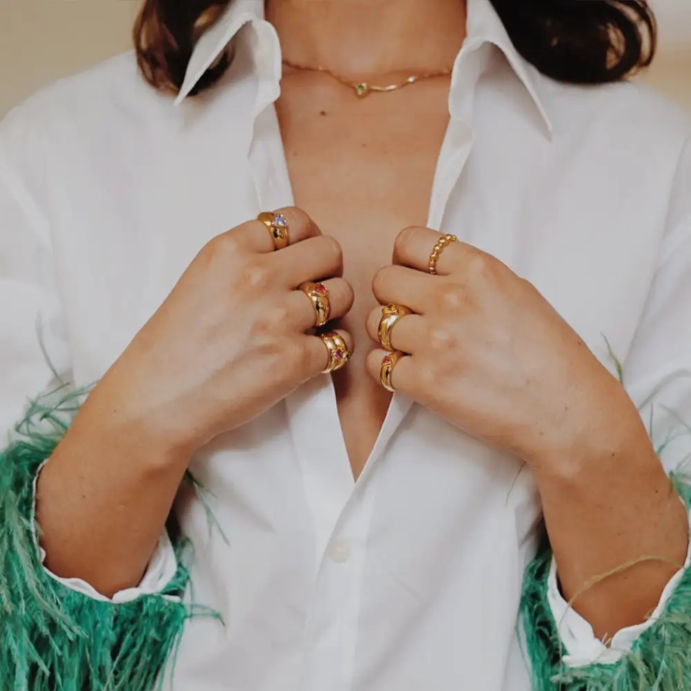 Delicate Classic Heart Ring