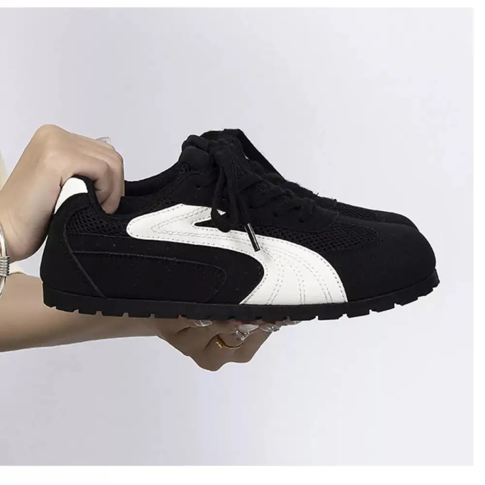 Contrast Lace-Up Casual Sneakers