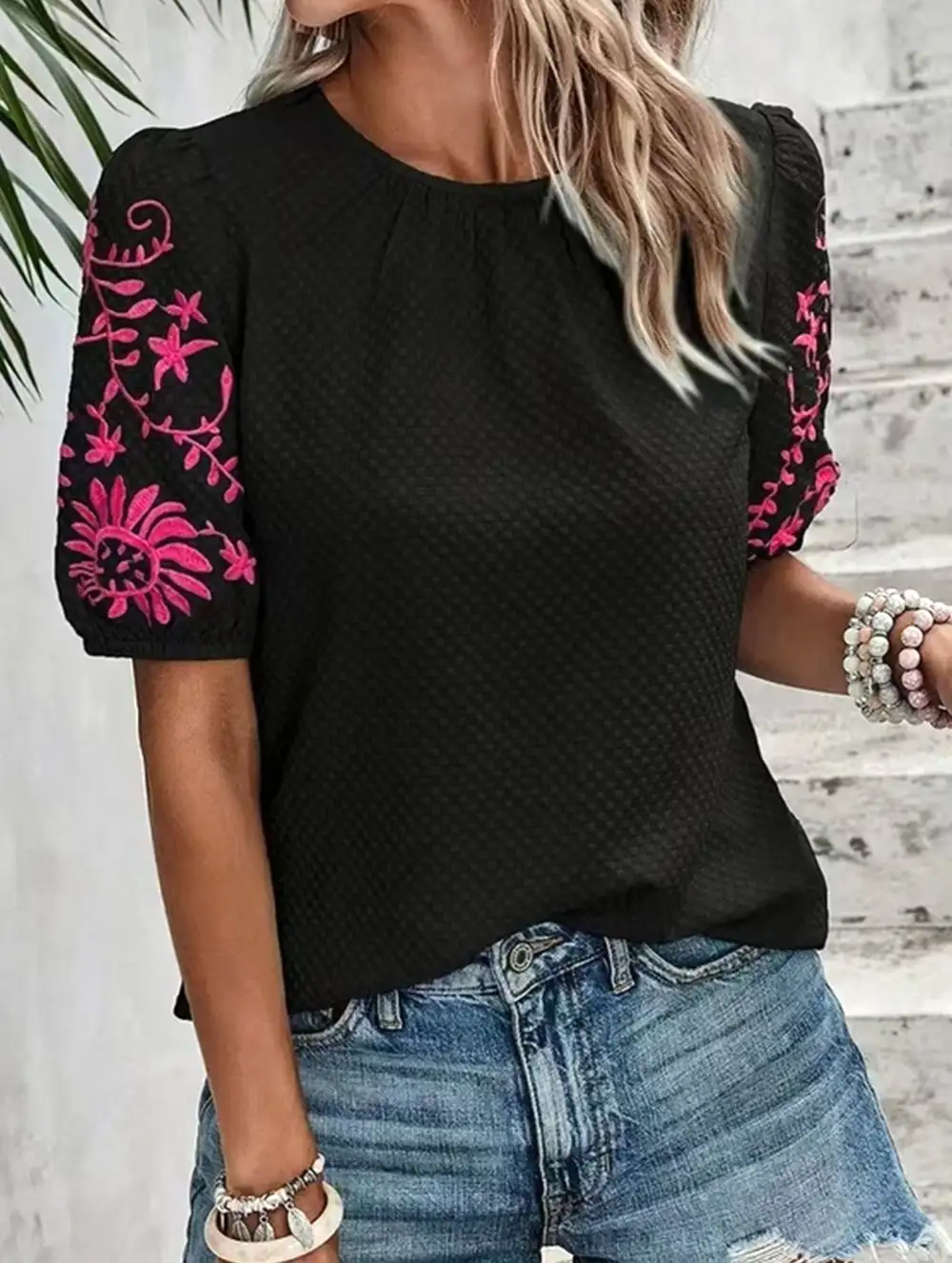 Embroidered Puff Sleeve Pullover Top Round Neck Relaxed Fit