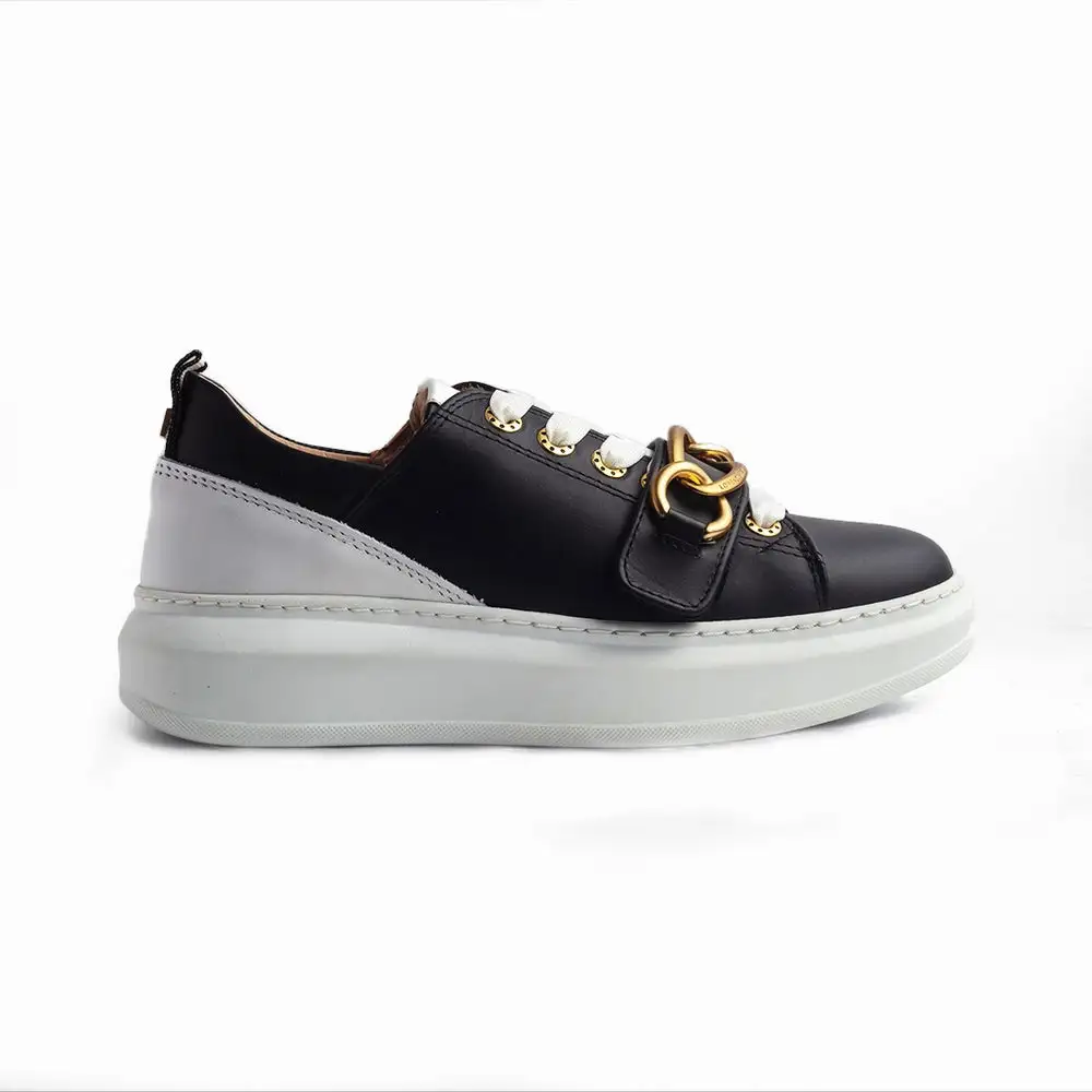 Everyday Slip On Leather Sneakers