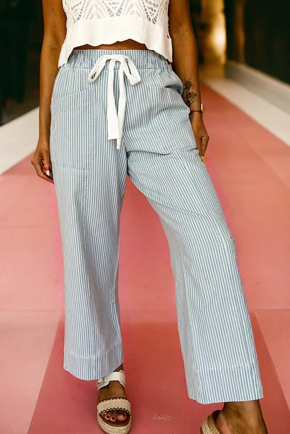 Women's Stripe Mid Rise Drawstring Waist Jeans