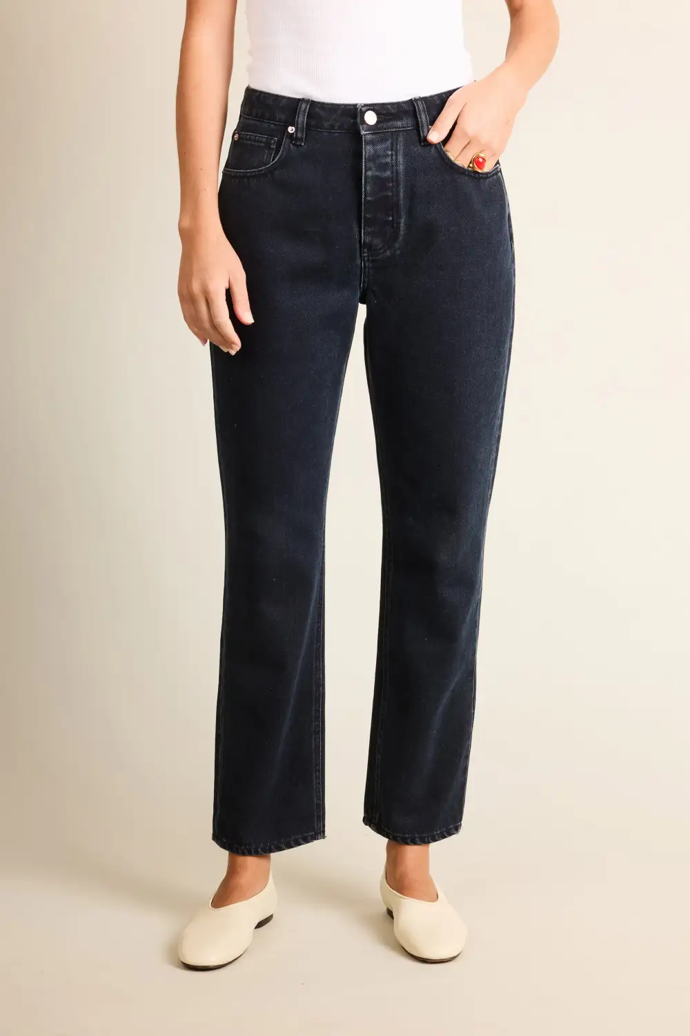 Women's Slim Straight Mid Rise Jeans