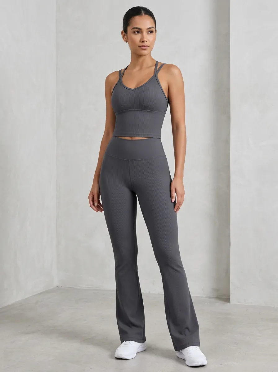 Active Studio-Look Women's Tank Top Flare Pants Active Set