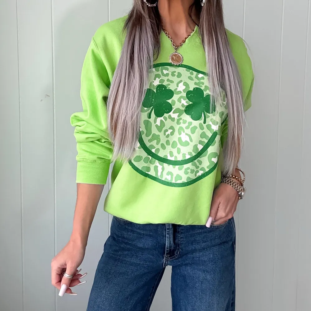 Refined Classic Graphic Sweatshirt