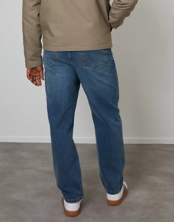 Light Wash Loose-Fit Jeans