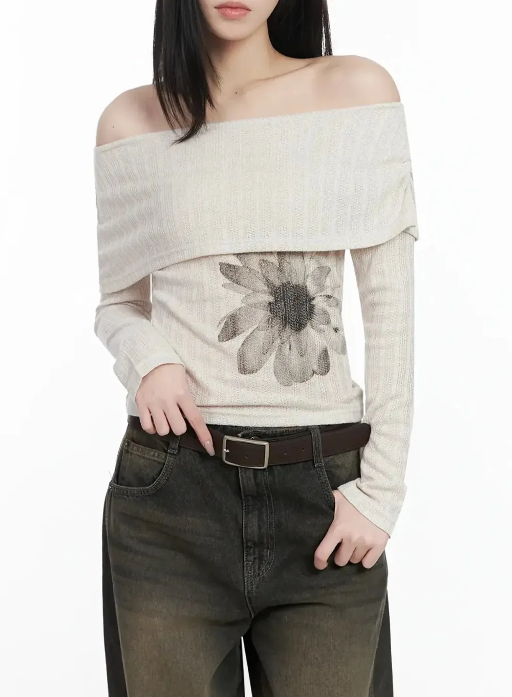 Slim-Fit Graphic Off-Shoulder Long Sleeve Top