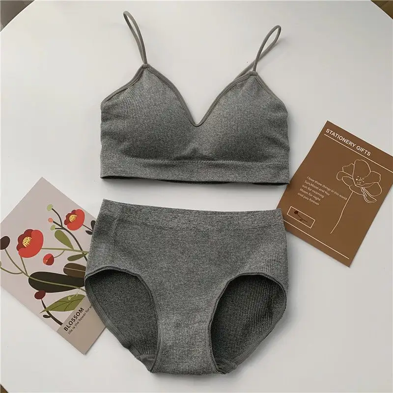 Seamless Racerback Wireless Sports Bra Set
