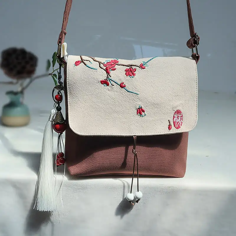 Artisan Detailed Carry Bag
