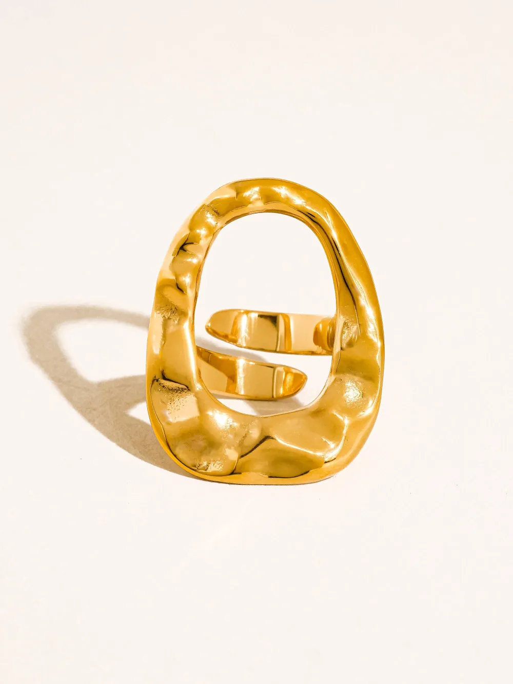 Refined Everyday Accessory 37