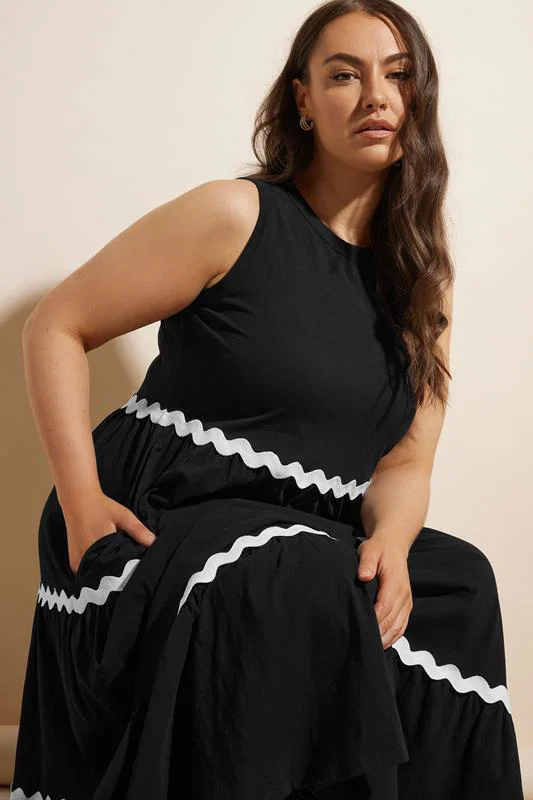 Black Contrast Swirl Tiered Maxi Dress detail 4