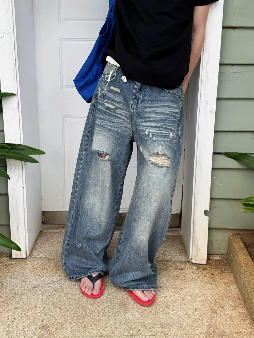 Whisker Faded Ripped Jeans